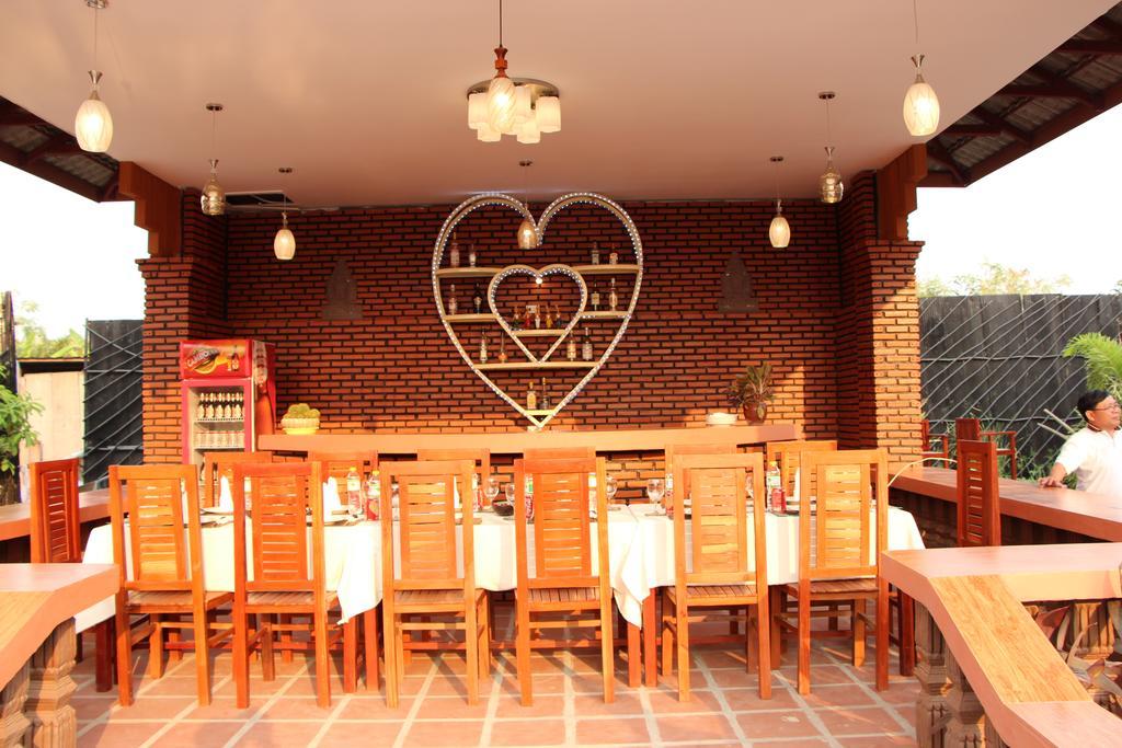 Ravorn Villa Boutique Батамбанг Екстериор снимка