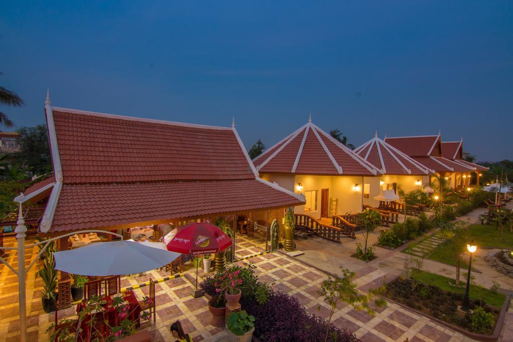 Ravorn Villa Boutique Батамбанг Екстериор снимка