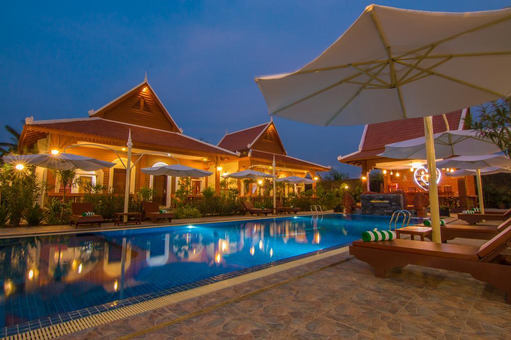 Ravorn Villa Boutique Батамбанг Екстериор снимка